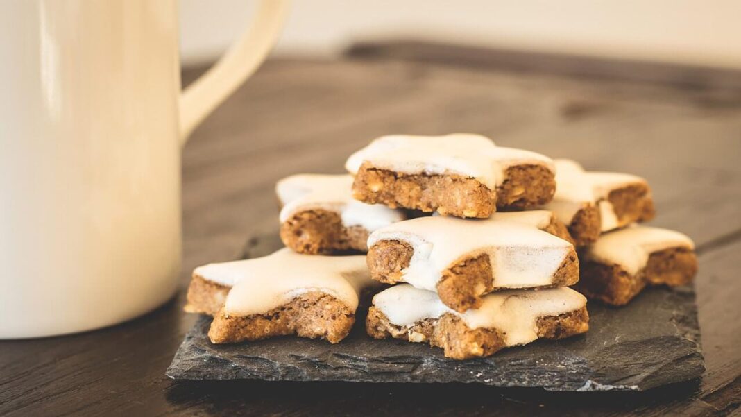 What Can Birds Not Eat? 12 TOXIC FOODS Birds Advice