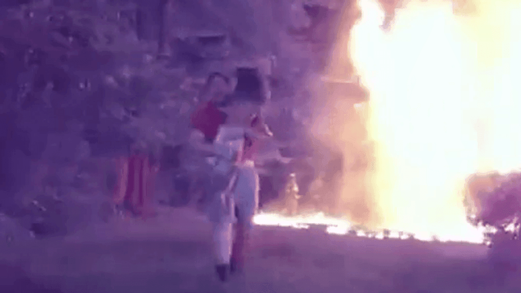 Indiana delivery driver who saved woman, 4 kids from burning home awarded Carnegie Medal