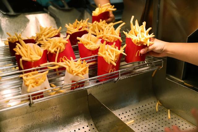 McDonald's worker caught drying mop under fries warmer in stomach-churning video: 'The McMop is back'