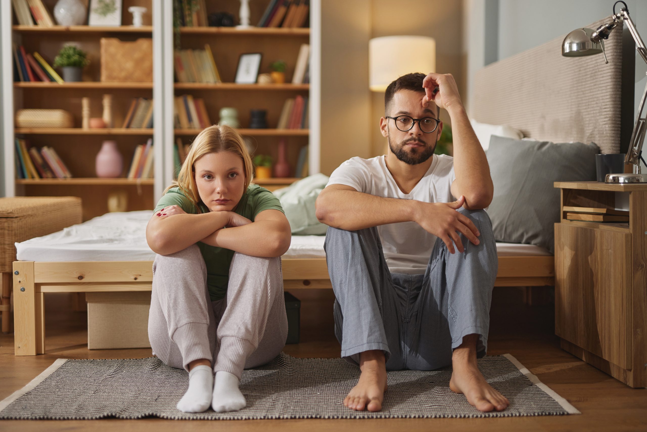 Signs Your Partner Doesn’t Love You Anymore