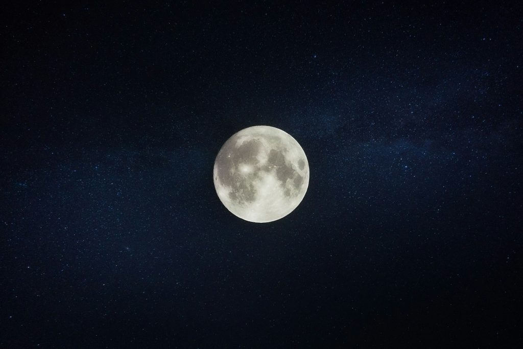 fabian-oelkers-e9rkZKjdlSc-unsplash