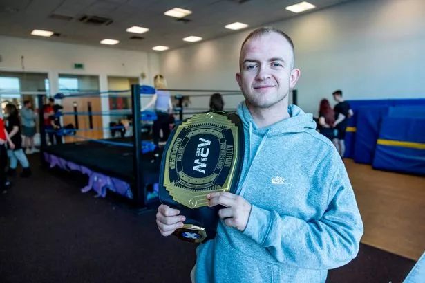 Kids destined for gang violence hail Glasgow gym run by ex-hood for keeping them off streets