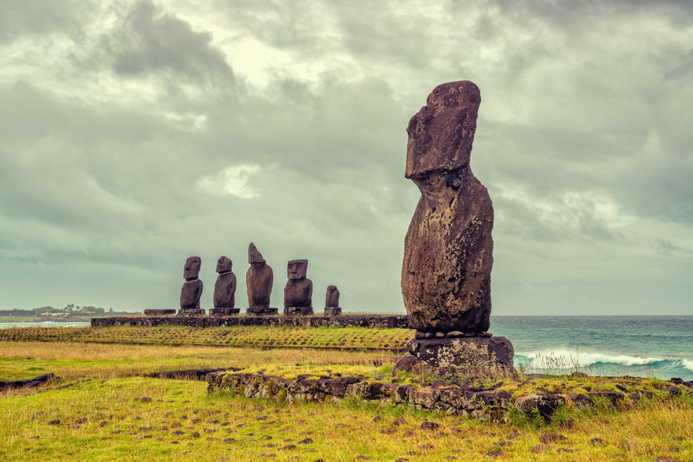 Scientists Uncover How Easter Island’s Enigmatic Statues ‘Walked’ Across the Island 900 Years Ago