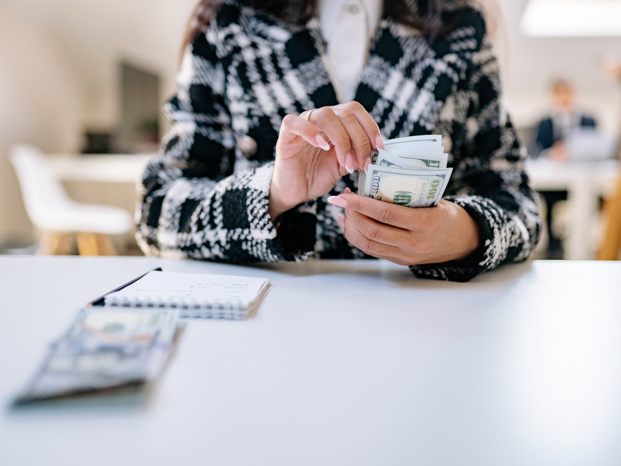 Money Gone in Two Days: Young Americans Race Against Their Own Paychecks