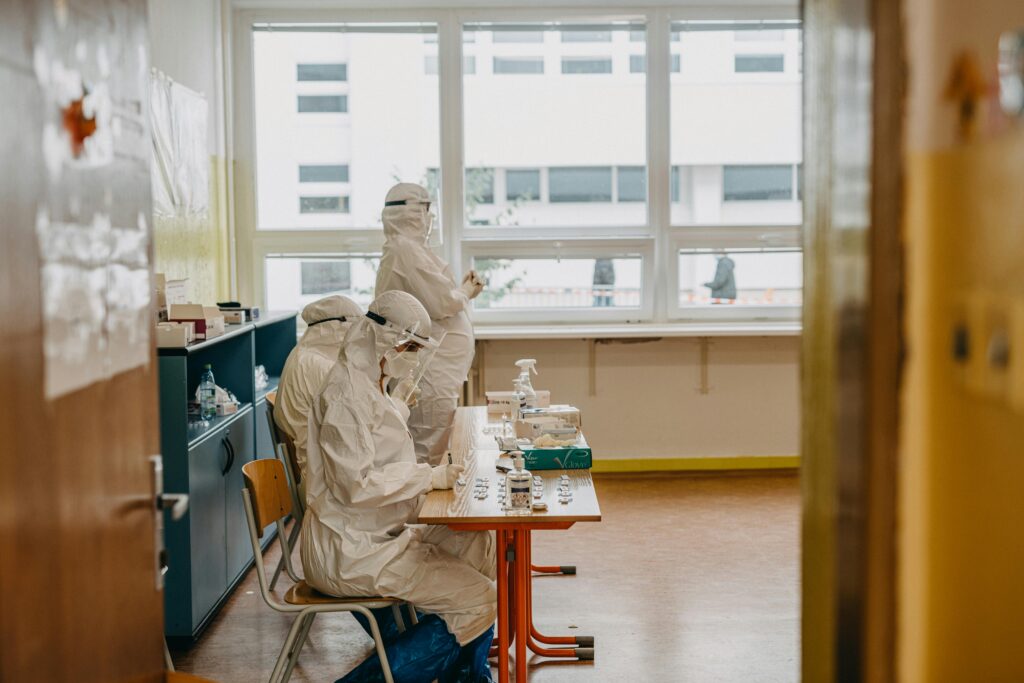 pexels-helen1-5801745