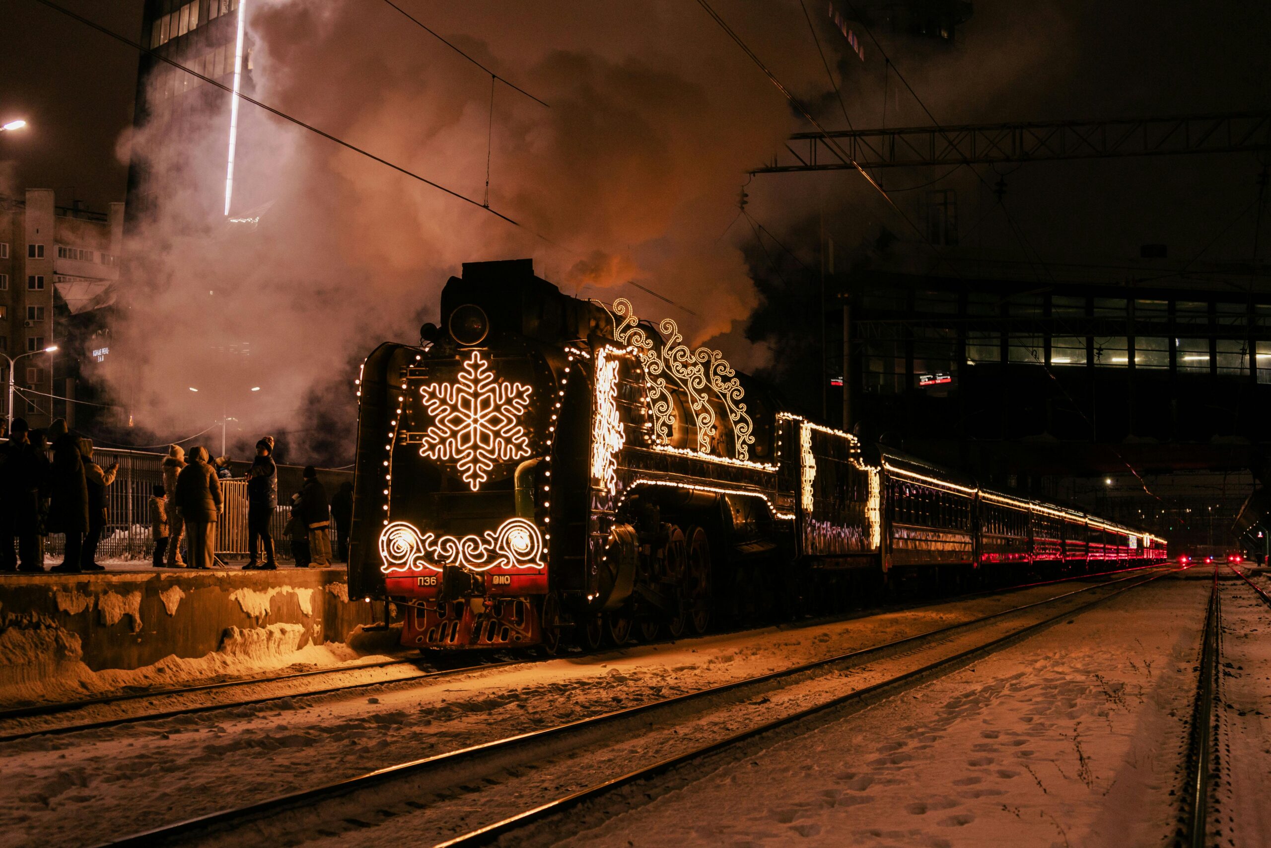 Norway Invites Travelers to Slow Down and Watch the Northern Lights by Train