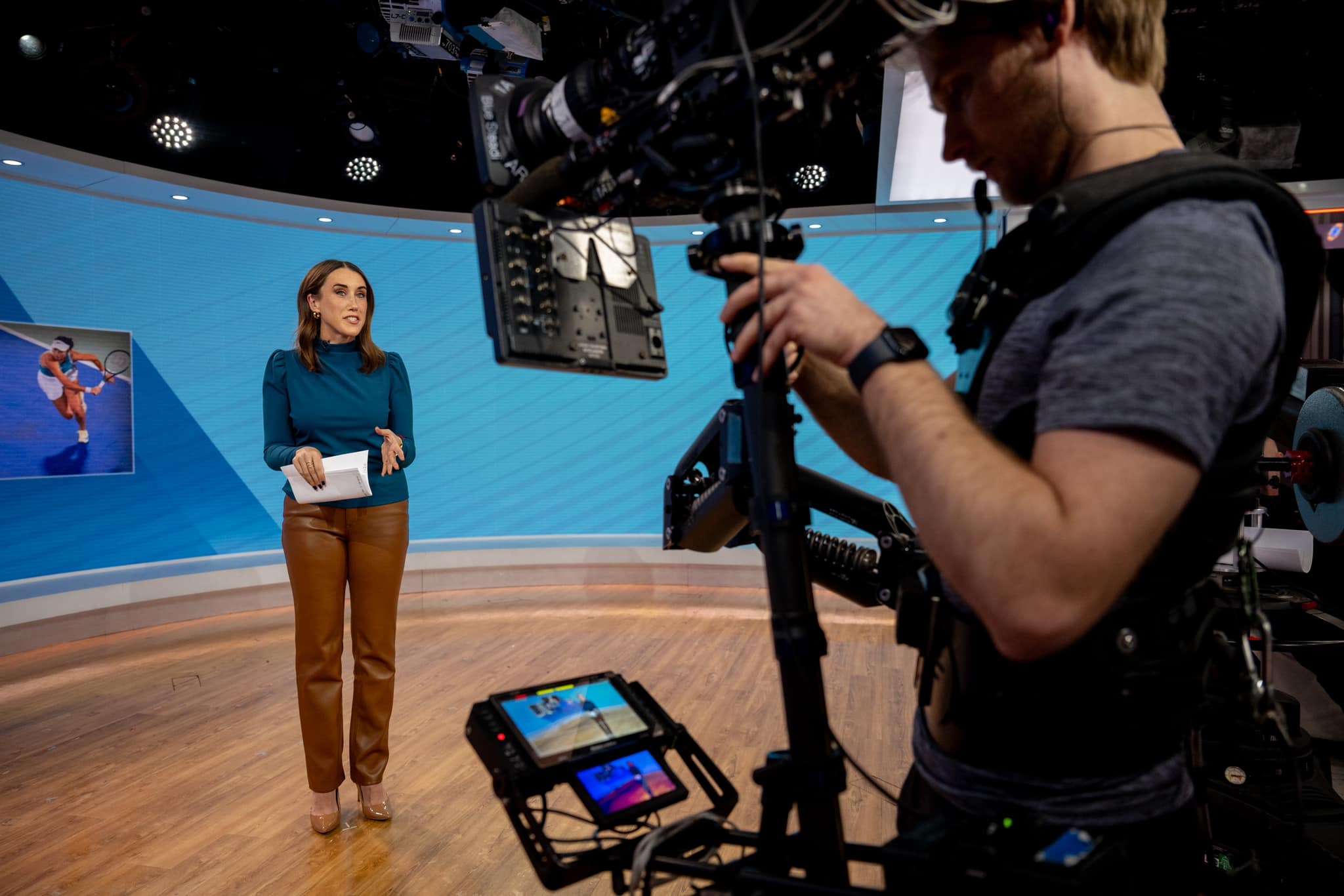 TV Anchor Shuts Down Viewer Who Told Her to Dress Like a “Normal Woman”