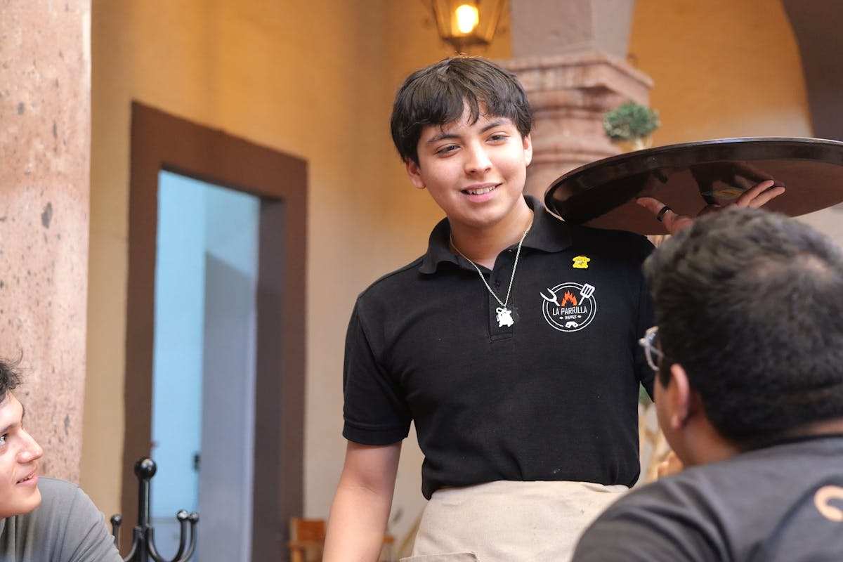 7 Personality Traits Psychologists Link to People Who Always Thank Their Server