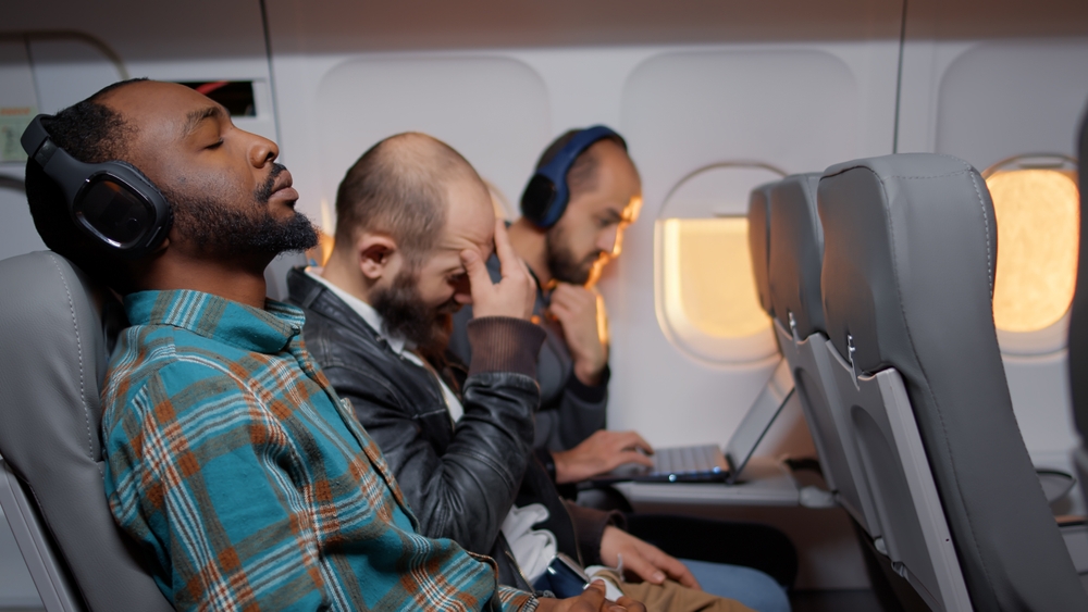 United Airlines Says Passengers Could Be Removed for Not Using Headphones