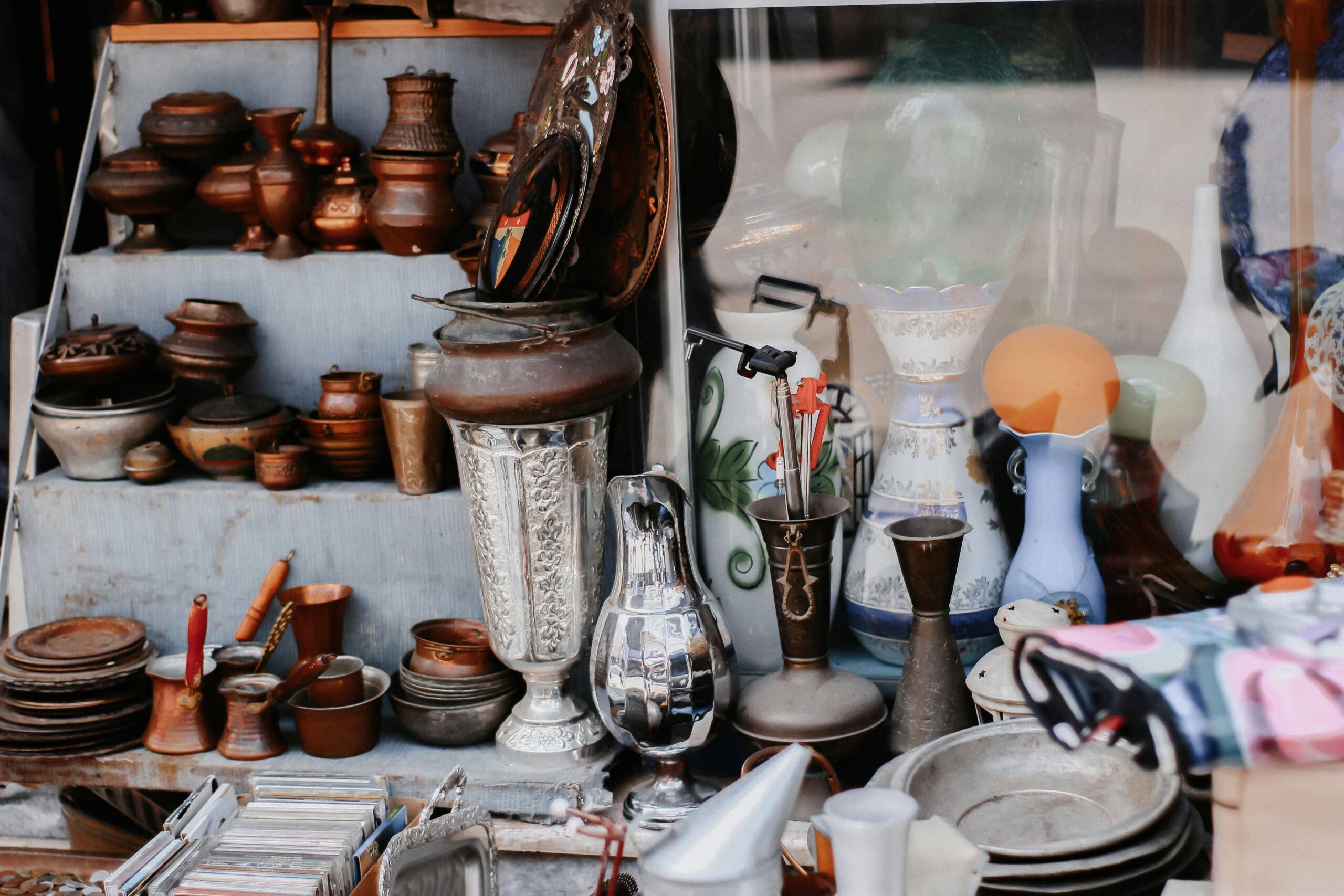 The Vintage Items From the 70s and 80s People Still Refuse to Throw Away