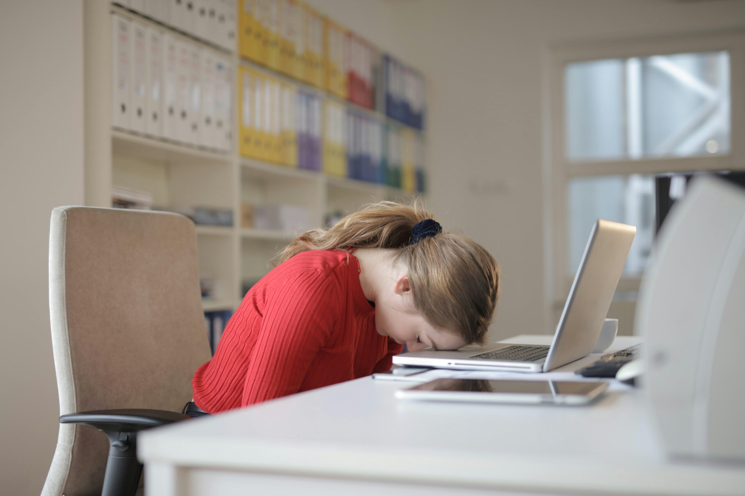 8 Behaviors That Reveal Someone is Slowly Draining Your Life