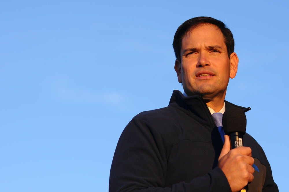 Marco Rubio Air Force One Outfit Ignites Political Meme Storm