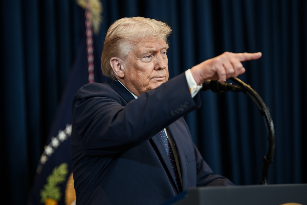 Trump Warns of 10-Year Prison Sentences as Reflecting Pool Deteriorates Weeks After $14.7M Renovation