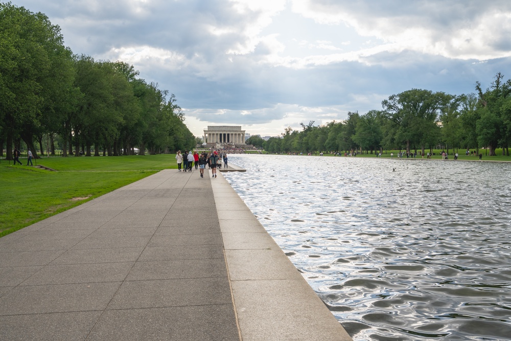 Police Release New CCTV Footage As Lincoln Memorial Reflecting Pool Investigation Intensifies