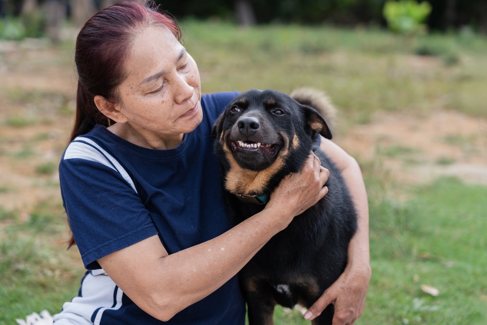 Grieving Widow Adopts Shelter’s Oldest, Hardest-To-Adopt Dog With Terminal Cancer