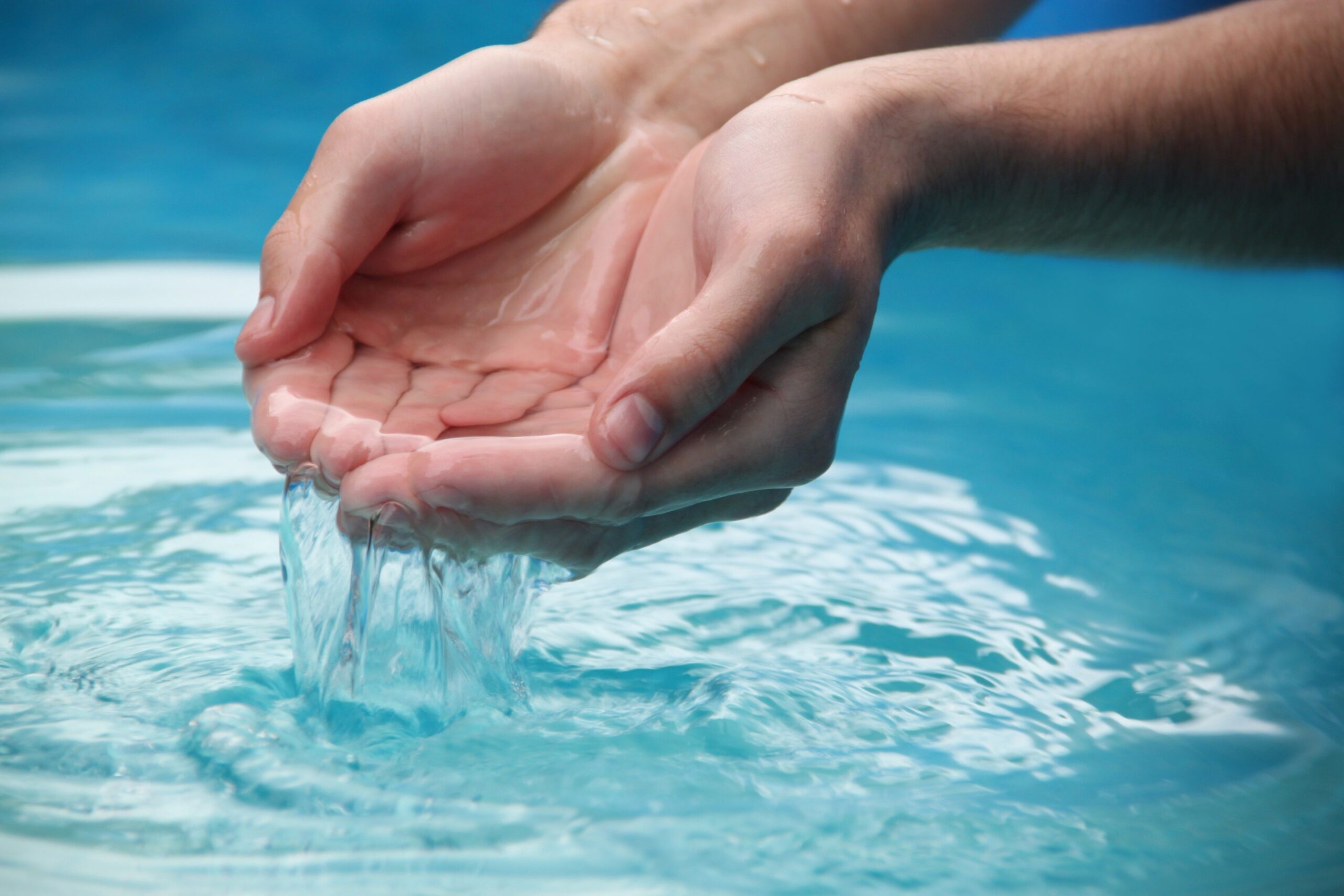 The Strange Reason Your Fingers Turn Pruney In Water