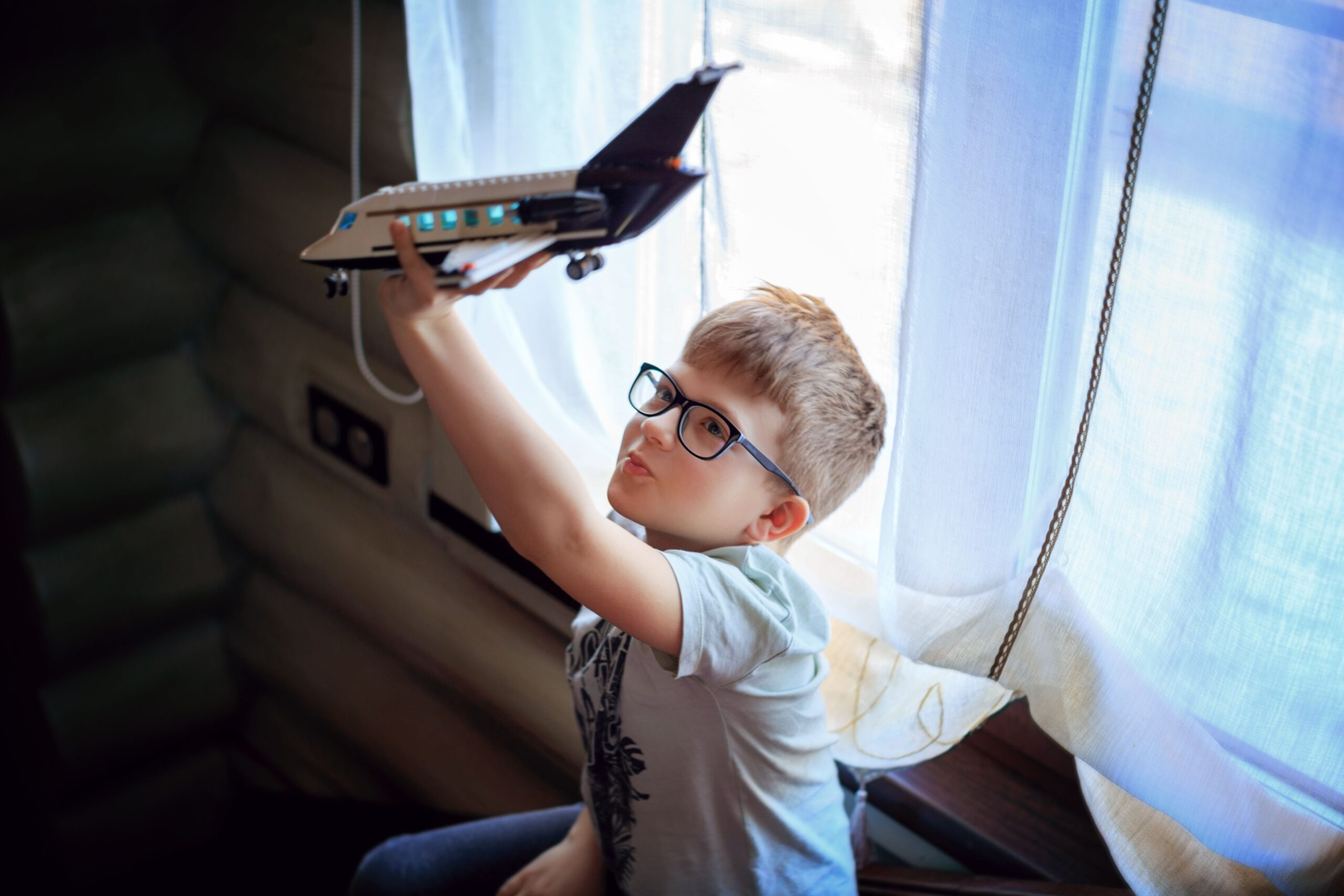 One Toddlers Seatbelt Refusal Left An Entire Flight Stranded Overnight