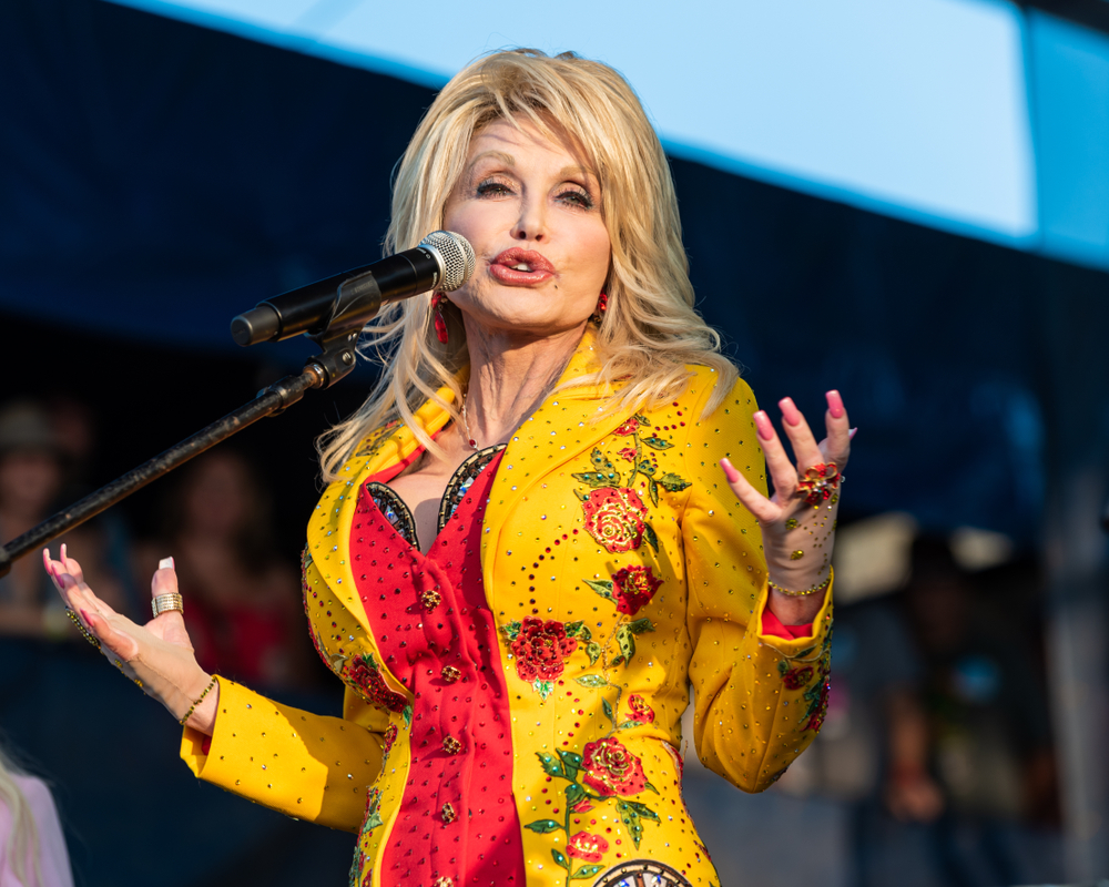 Dolly Parton Left A Secret Song Behind That Fans Cannot Hear Until 2046