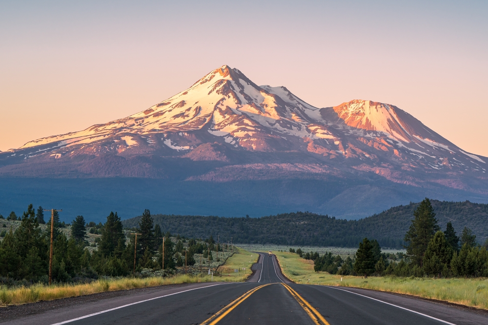 Woman Discovers Hundreds of Bluetooth Speakers Scattered Across Mount Shasta
