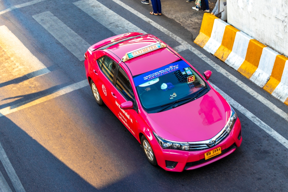 Mom Launches Pink Taxi Service to Help Women Get Home Safely