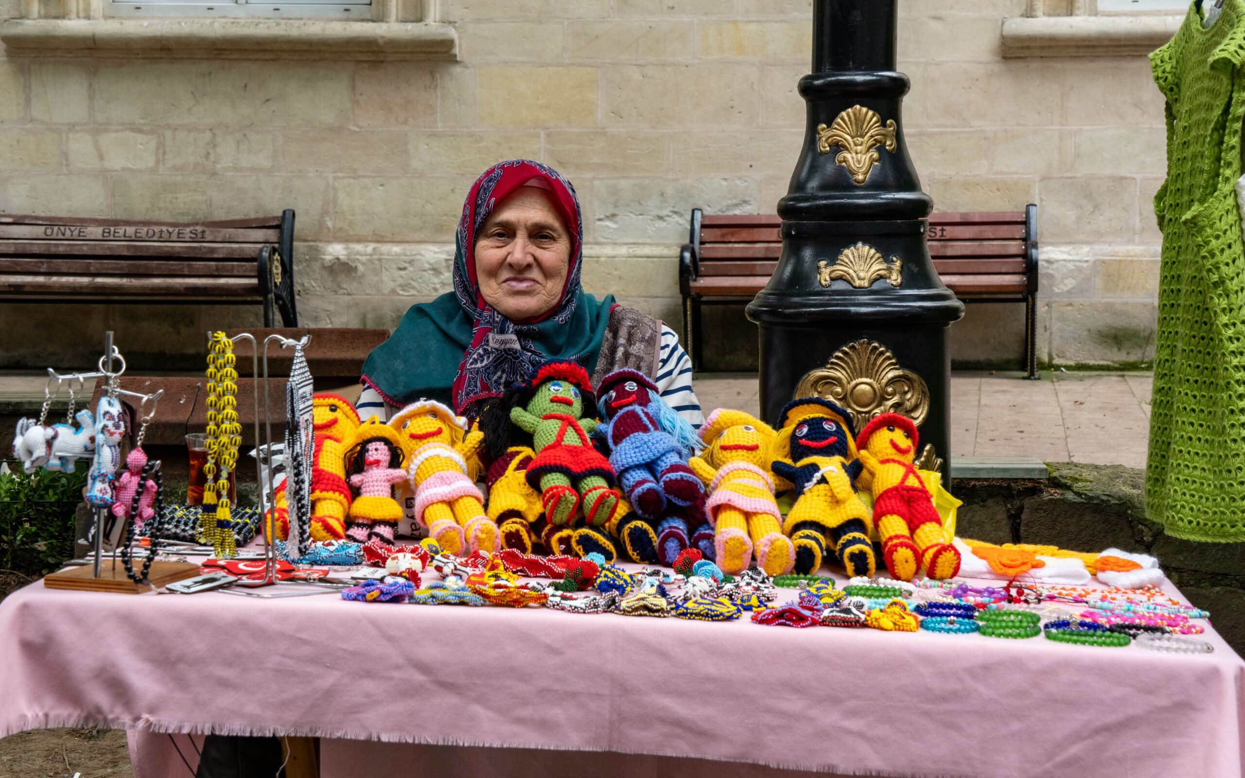 Teacher Spends 240 Hours Creating Tiny Crochet Versions Of Her Students