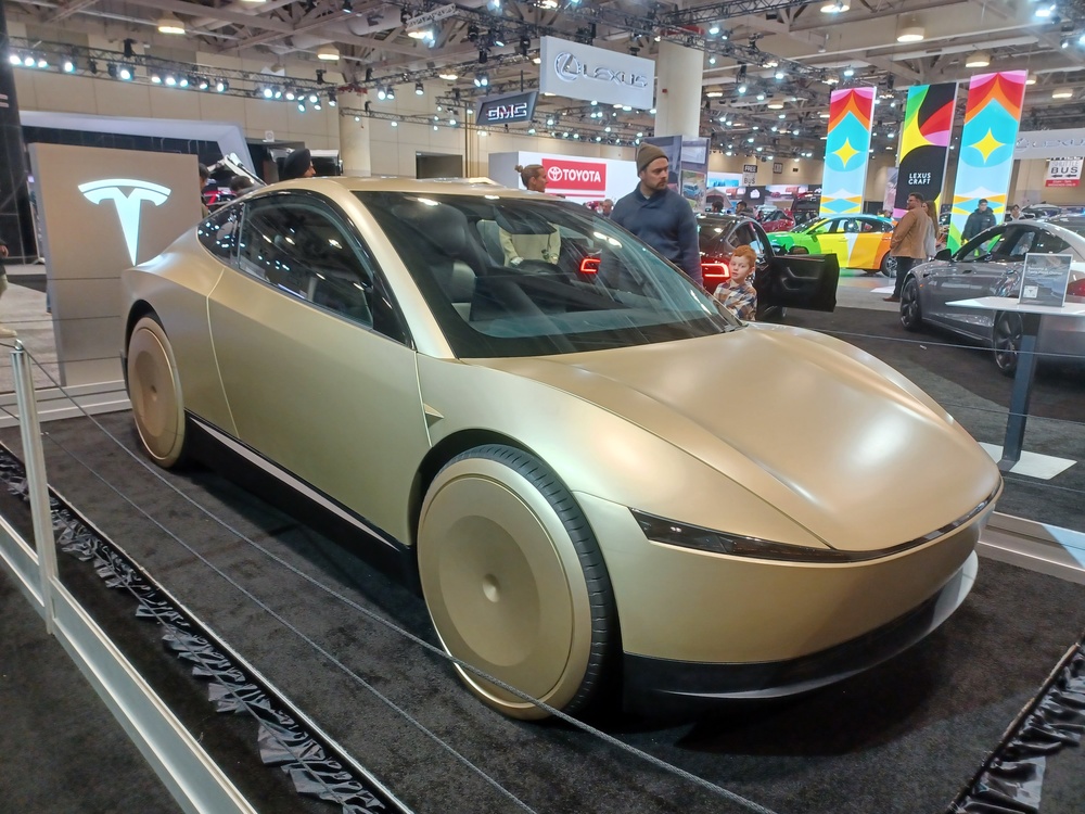 Tesla’s Rocket-Powered Roadster Has One Wild Catch: Its Thrusters Could Take Hours to Refill